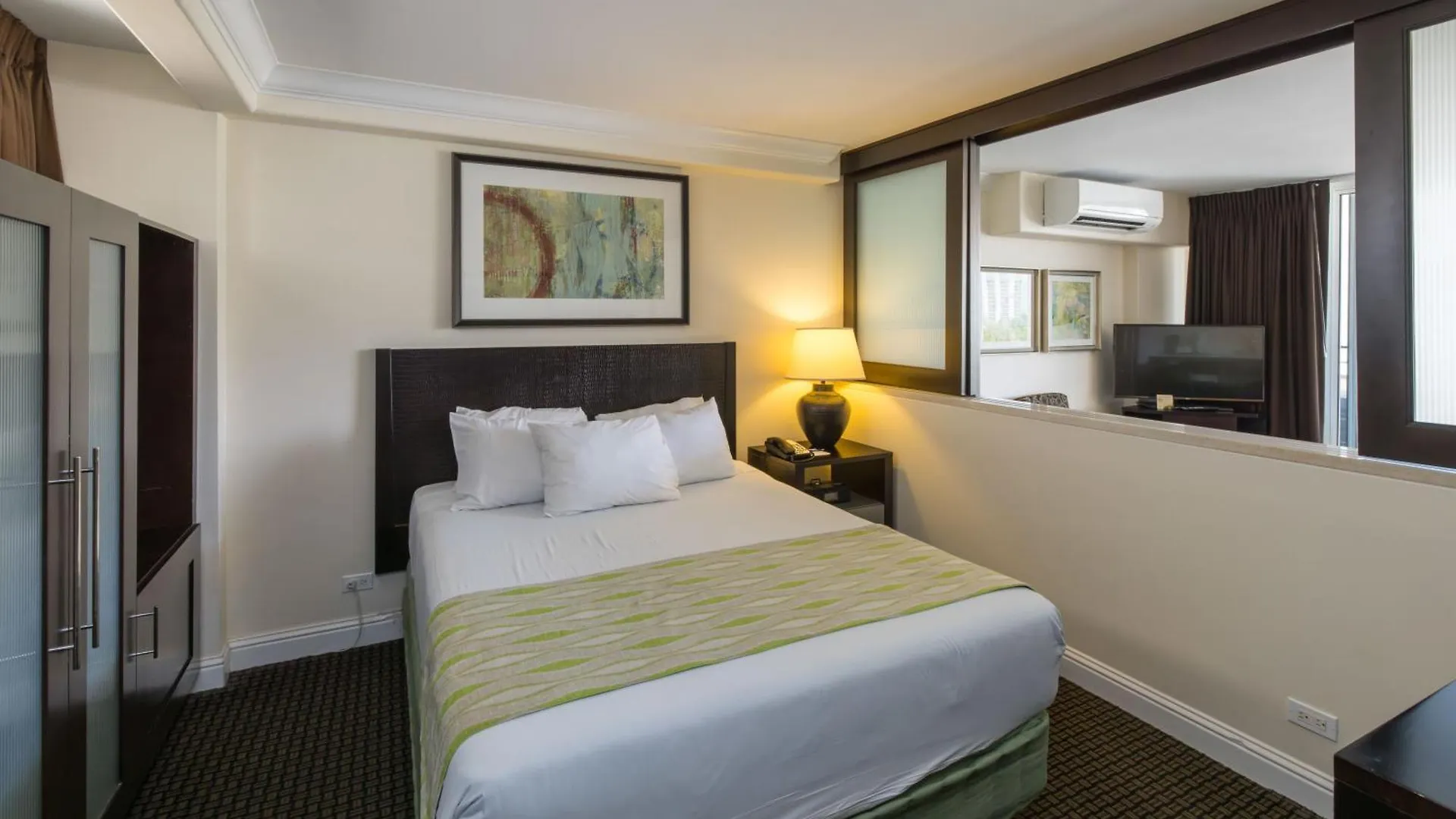 Regency On Beachwalk Waikiki By Outrigger Honolulu