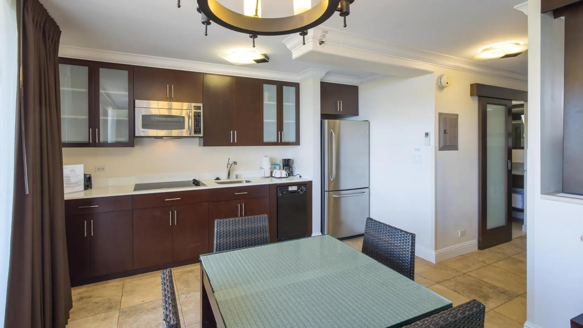 Regency On Beachwalk Waikiki By Outrigger Honolulu