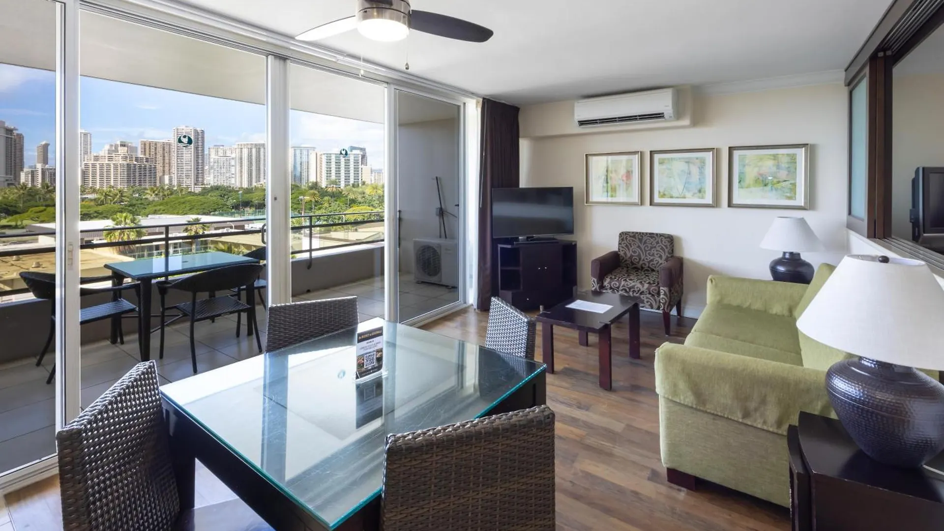Regency On Beachwalk Waikiki By Outrigger Honolulu