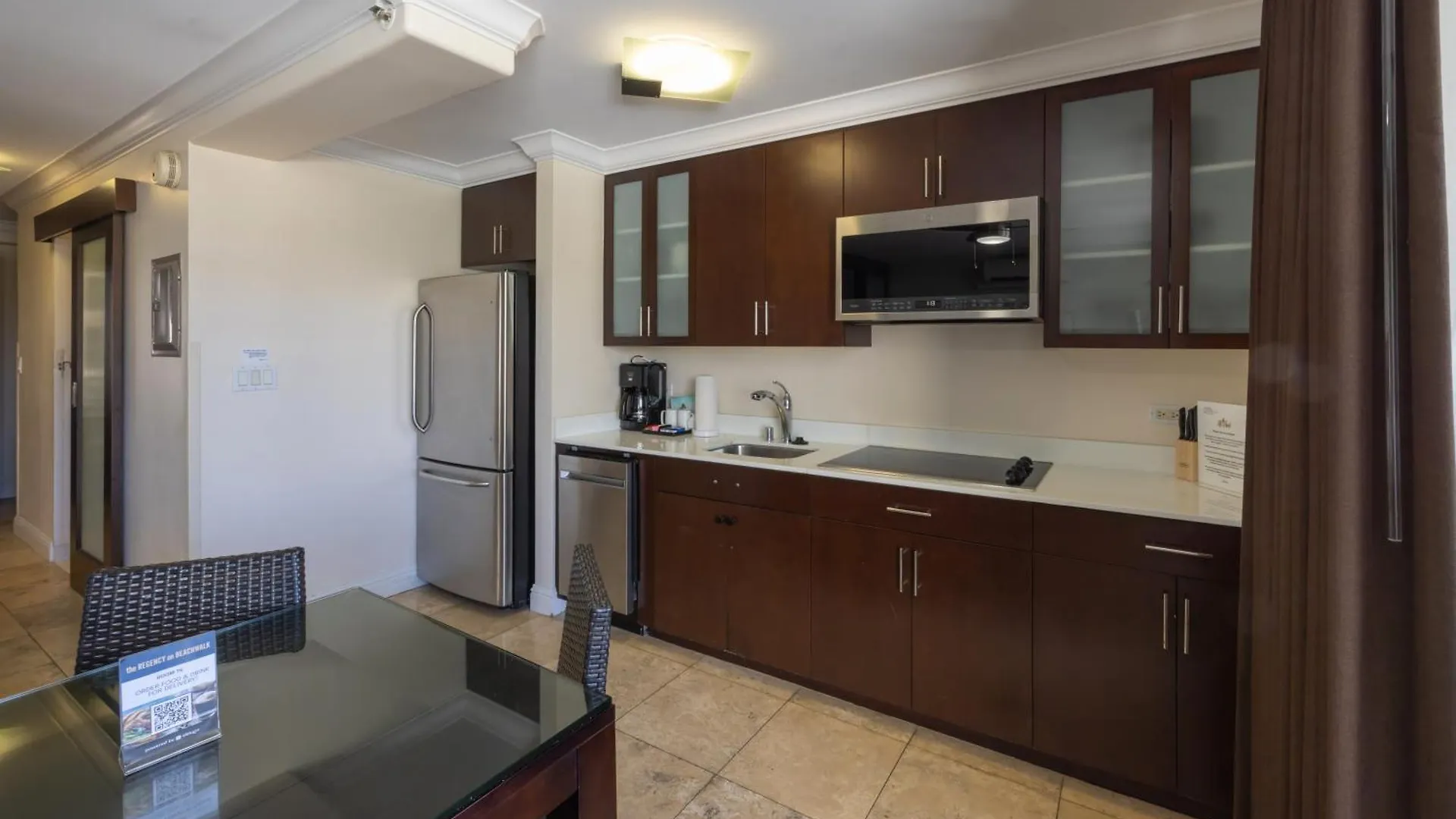 Regency On Beachwalk Waikiki By Outrigger Honolulu