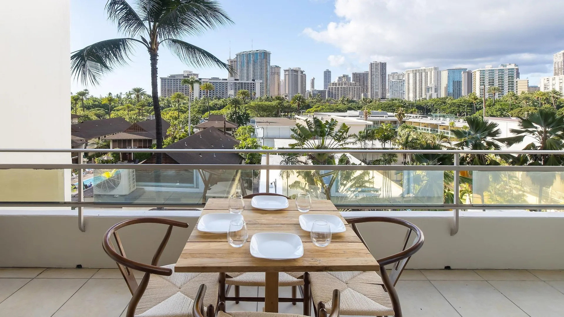 Regency On Beachwalk Waikiki By Outrigger Honolulu Apartment
