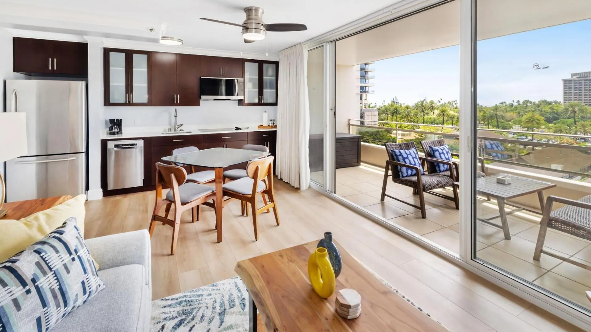 Regency On Beachwalk Waikiki By Outrigger Honolulu United States